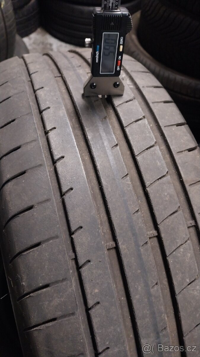 Prodám 2 x letní pneu Goodyear 235/60/18 - 3