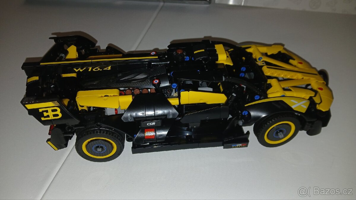 LEGO Technic 42151 Bugatti Bolide - 3