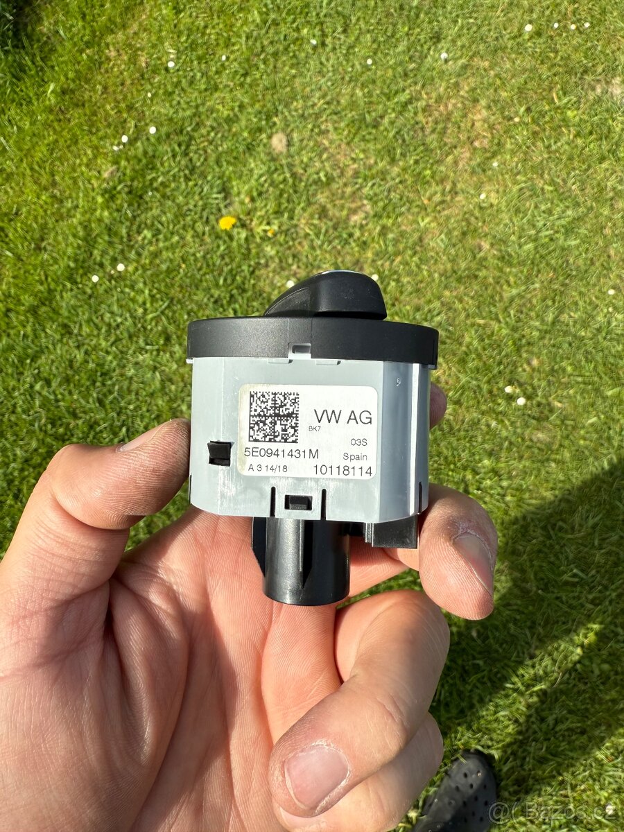 Spínač světel Škoda Rapid - 3