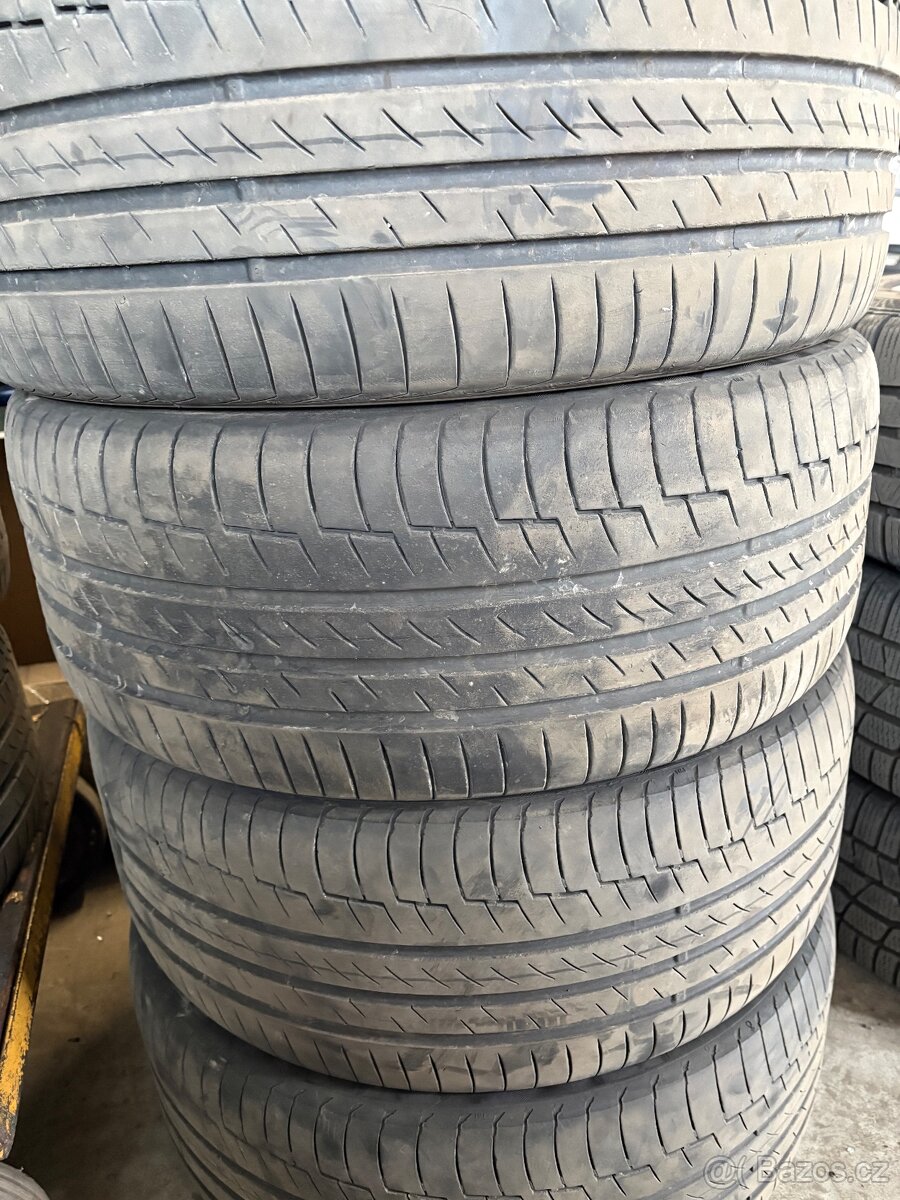 Pneu Continental 225/55/R19 V - 3