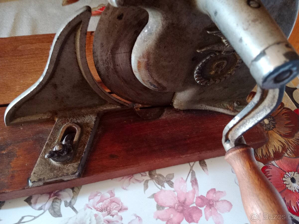 Kráječ na chleba retro 1000kč - 3