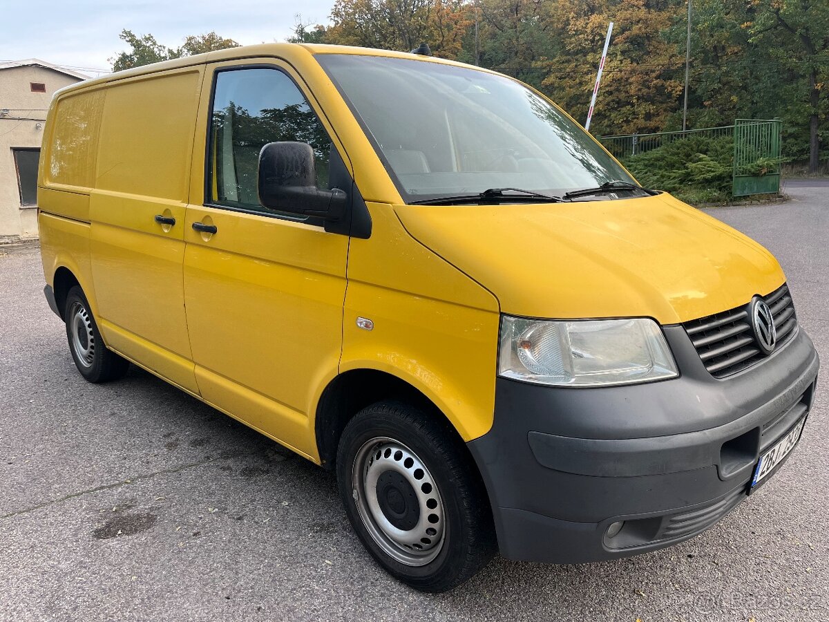 Transporter 2,5 TDi 96KW, r 2009, tažné, klima, dph - 3
