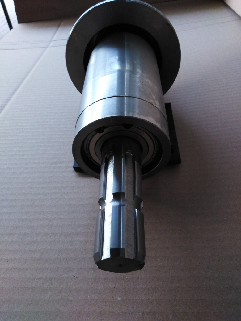 Štípací kužel s domcem za traktor svýmennou špičkou - 3