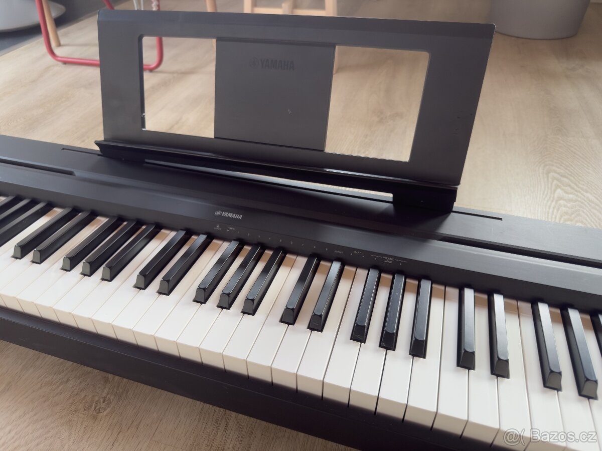 Piáno YAMAHA P-45 - 3