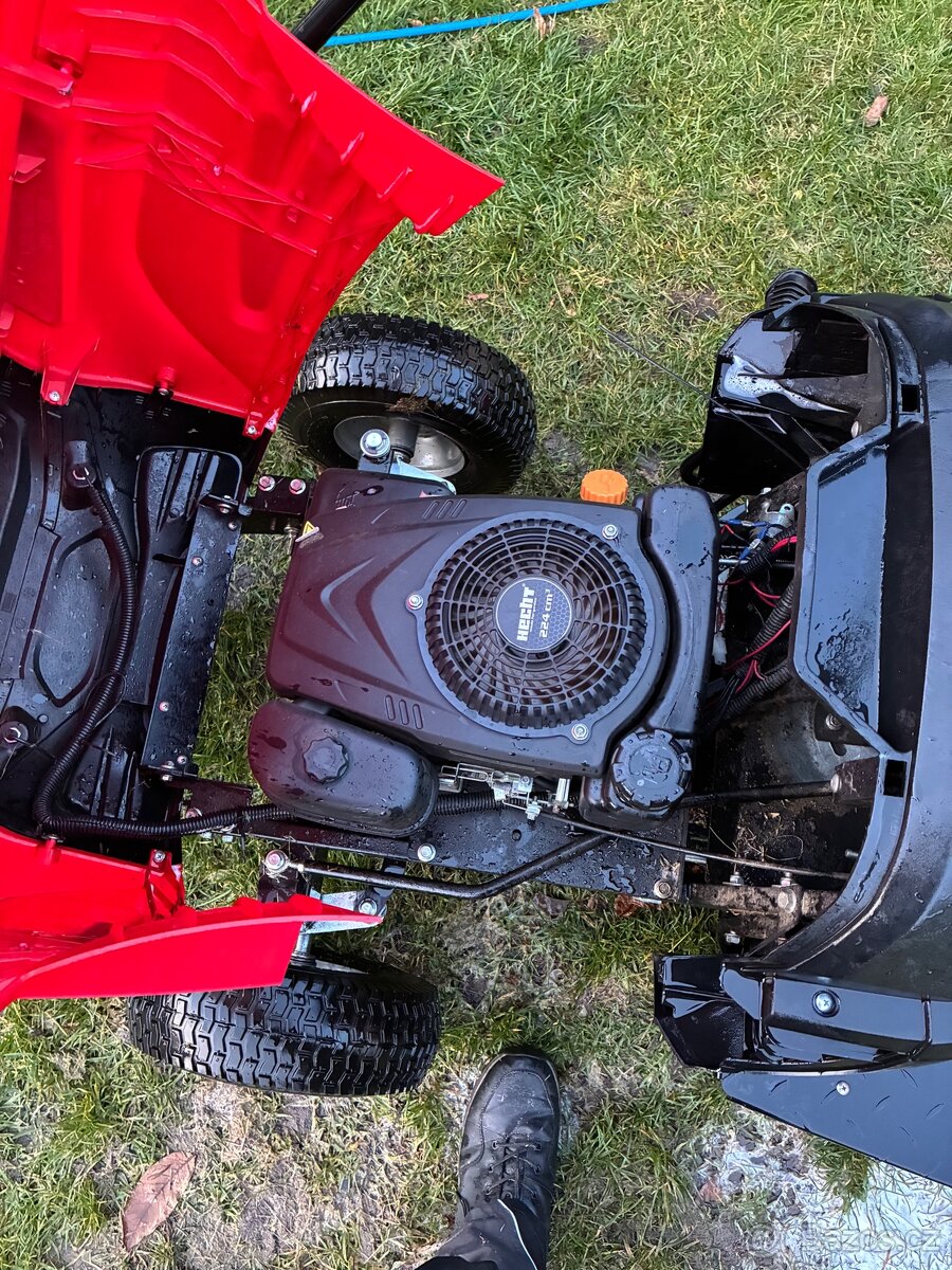 Zahradní traktor Hecht 5169 - 3