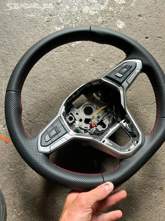 Renovovaný volant VW Passat B8 facelift, Golf 8 - 3