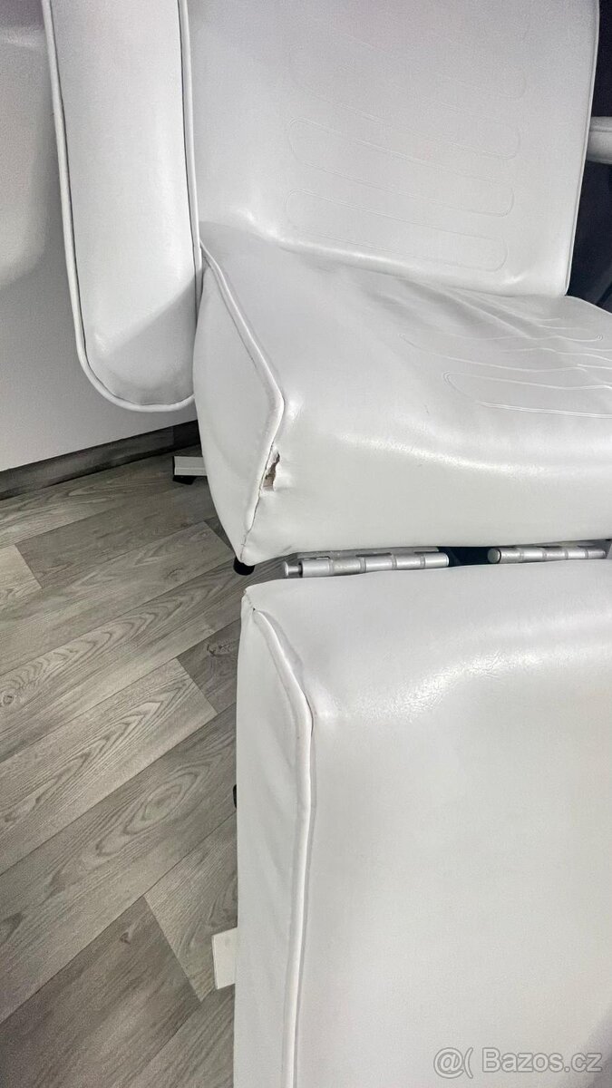 Pedikérské křeslo. - 3