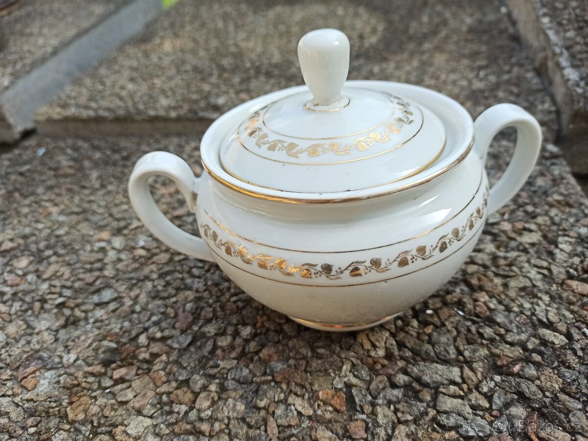 Sklo, porcelán - různé - 3