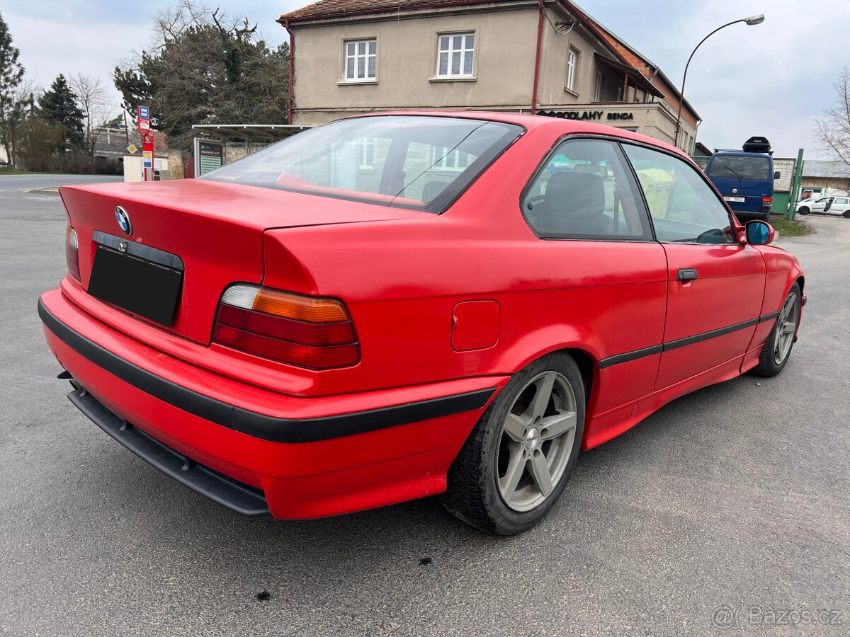 BMW 318IS Coupe E36 - 3