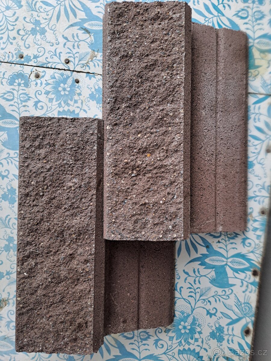 PRODÁM - lifebrick - obklad hnědý - 3