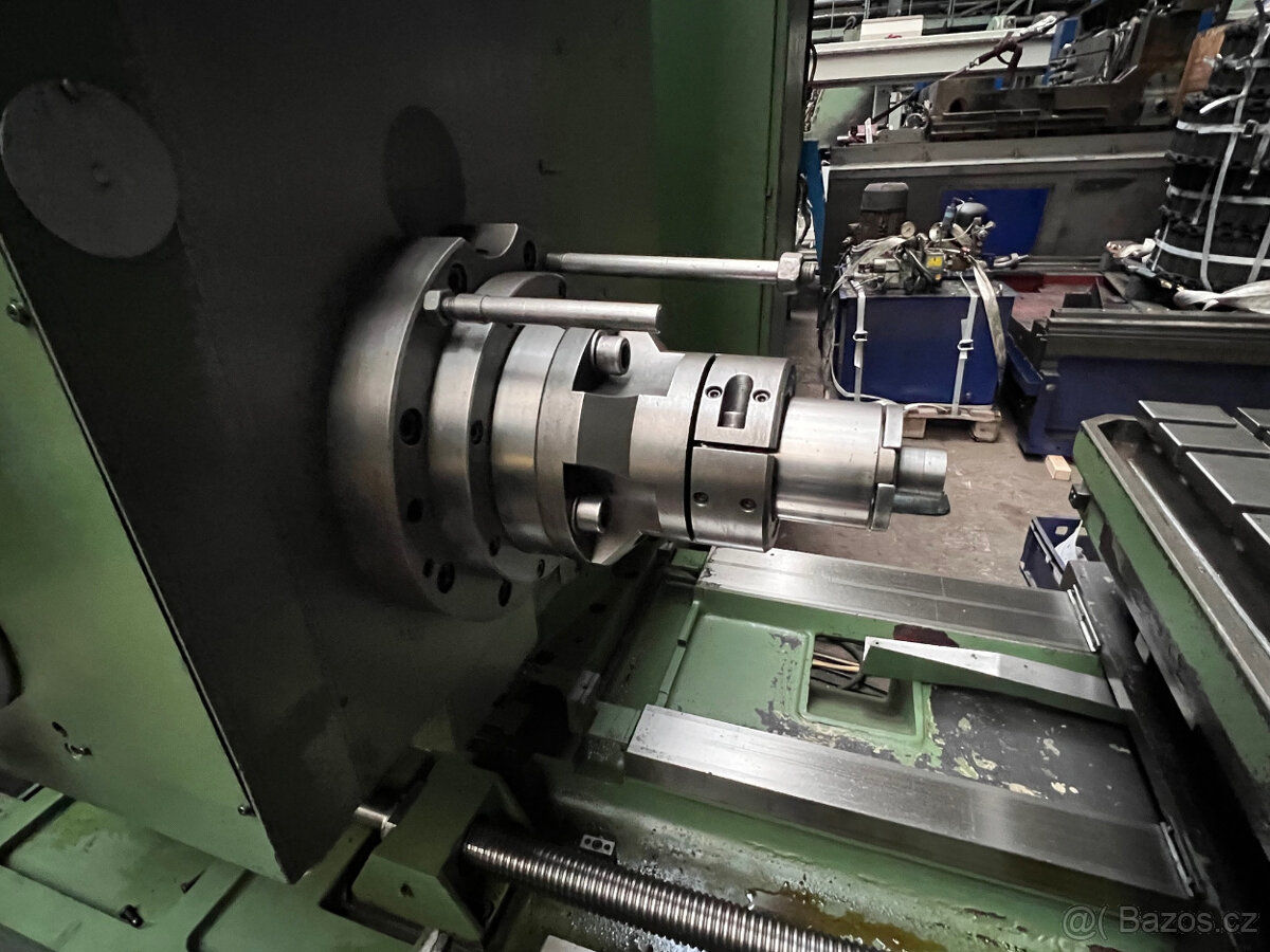 vodorovná vyvrtávačka stolová TOS WH 10 CNC - 3