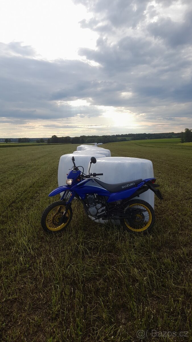 Suzuki DR 125 SM – nepojízdná, STK 2/2028, A1,