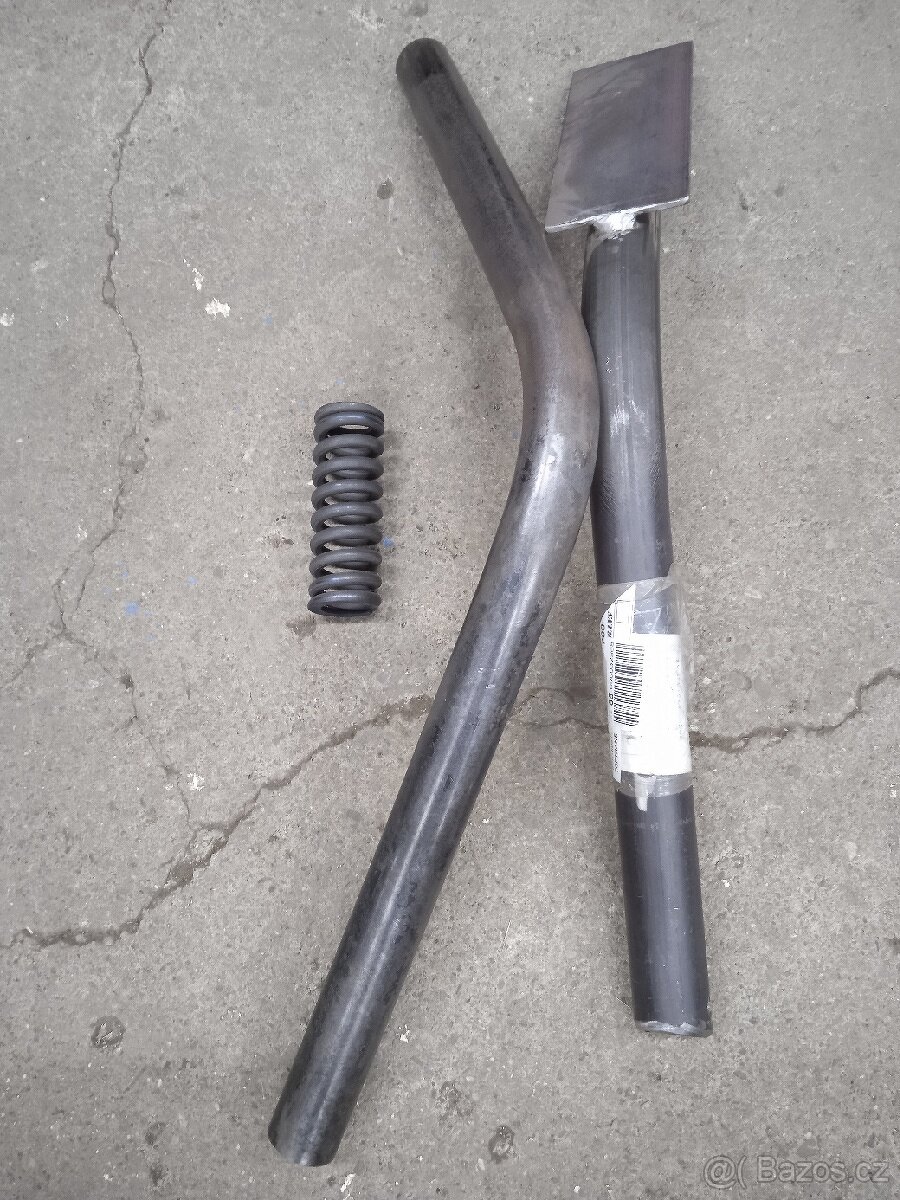 Sedačka Zetor 25 díly - 3