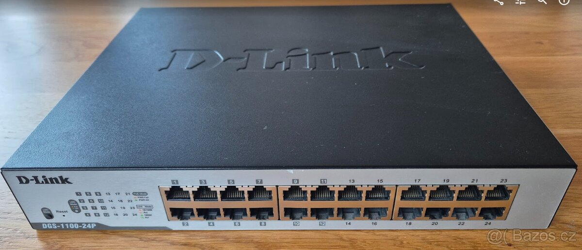 Switche. Cena za vsechny tri. - 3