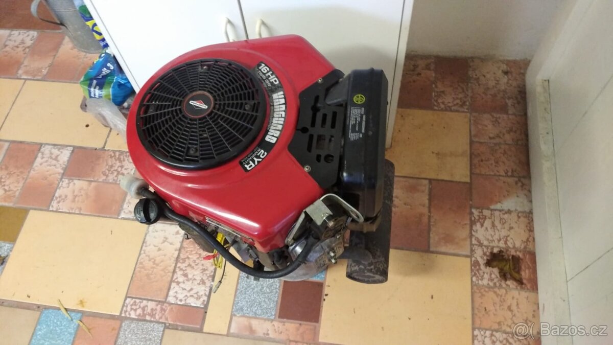 Motor Briggs Stratton 16HP - 3