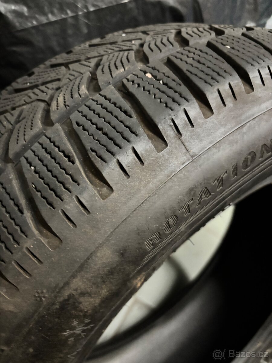 Prodám zánovní zimní pneumatiky Dunlop 235/60 R18 107H Volvo - 3