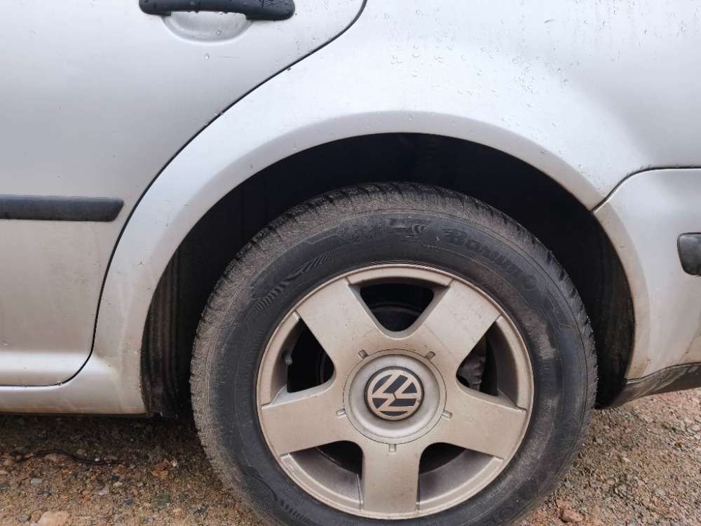 WV Golf 4 variant, kombi 1.9 TDI 66kw - 3