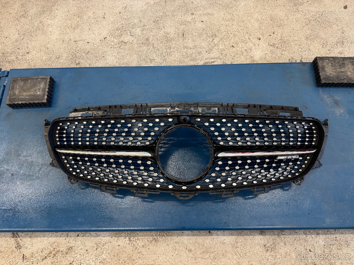 Mercedes E W213 2016- AMG přední diamant maska - 3