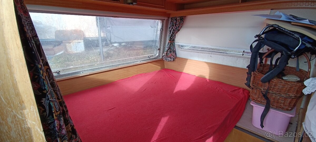 Obytný KARAVAN na stání - 3