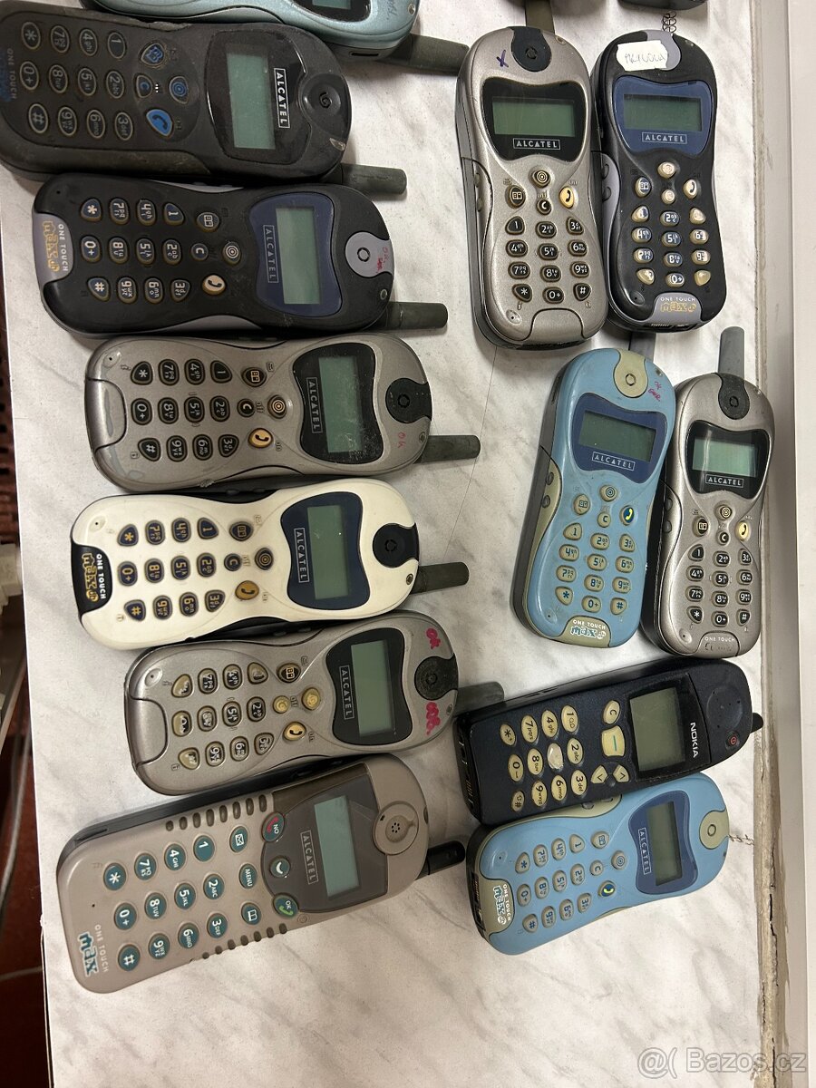 prodám staré mobily - 3