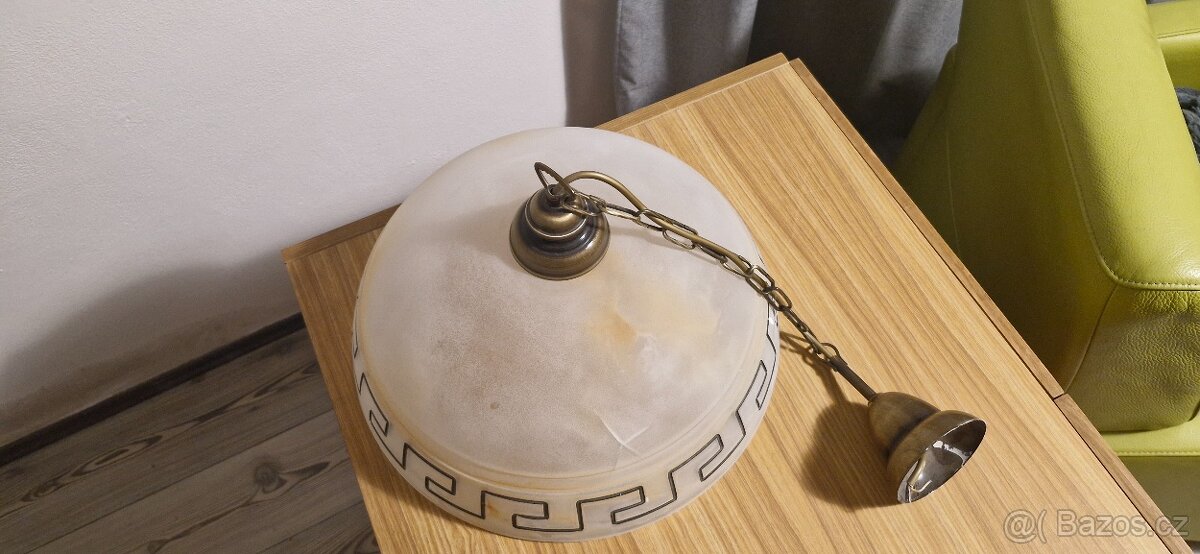 Skleněný lustr s antickým vzorem - 3
