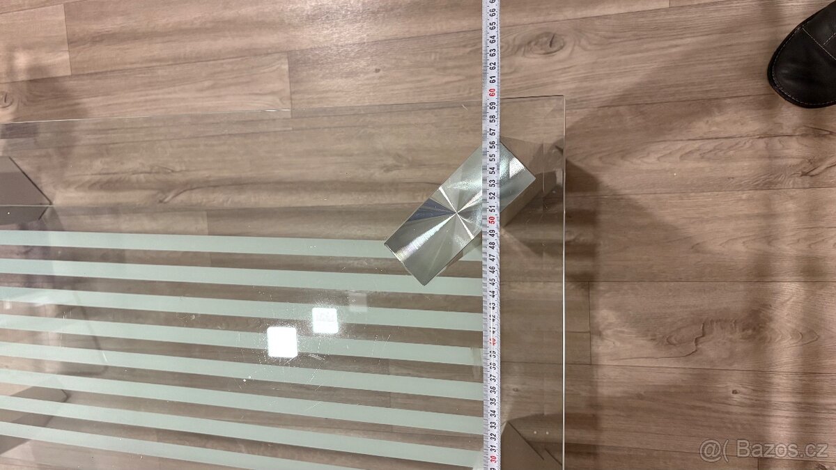 Prodam proskleny konferencni stul - 3