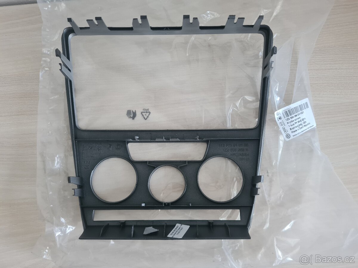 NOVÝ Rámeček autorádia Octavia 2 tmavě stříbrná - 3