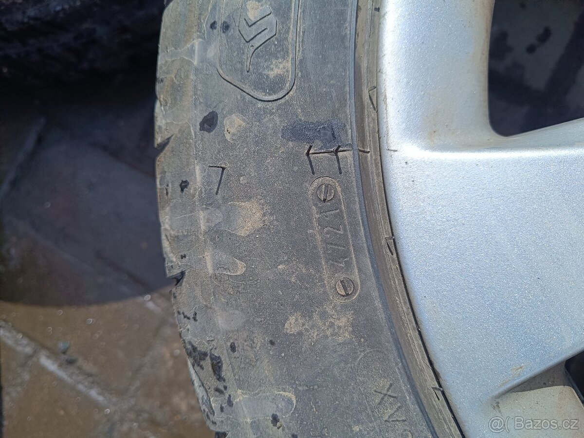 Espace IV kola r18 - 3