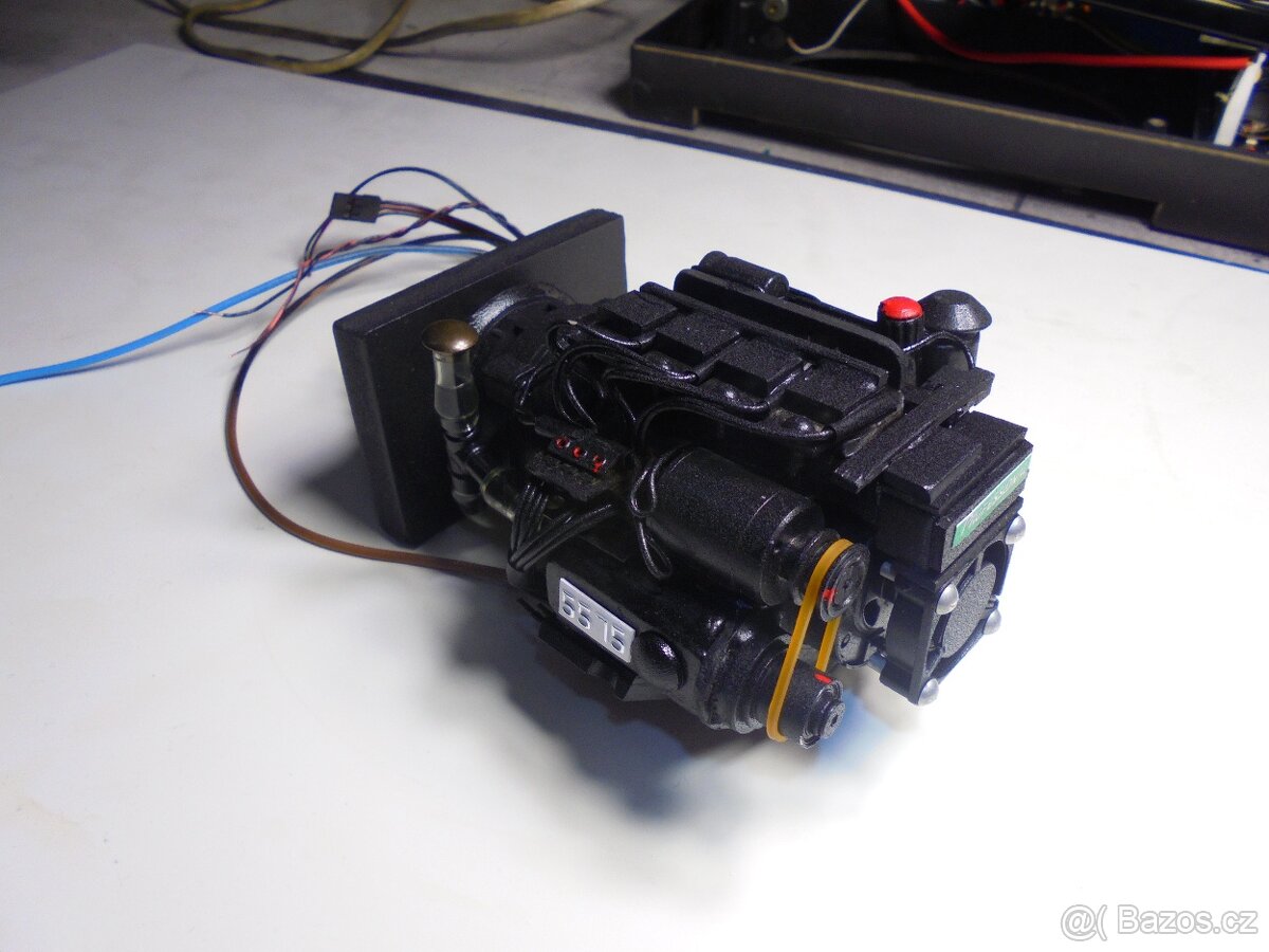 RC POLOMAKETA MOTORU S PŘEVODOVKOU 2ST - 3