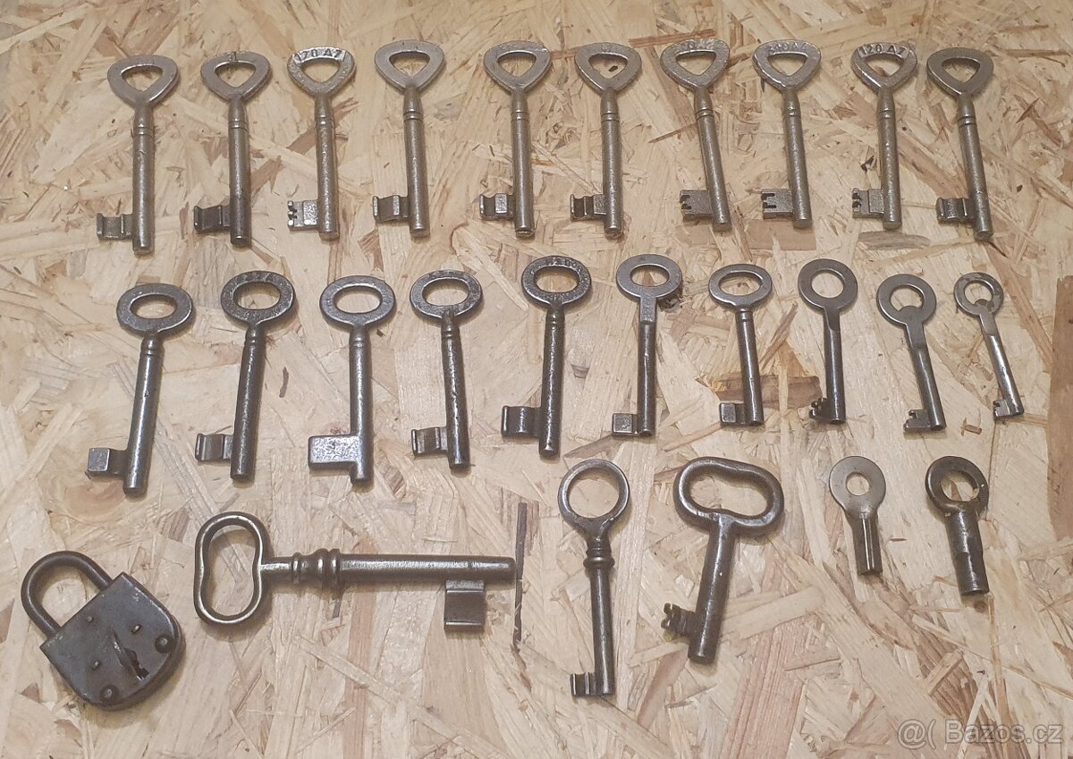 Staré klíče a zámky - 3