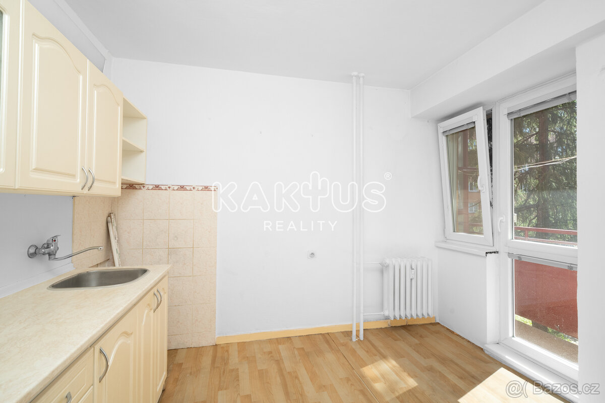 Prodej bytu v osobním vlastnictví 2+1 (58 m²), balkón, ulice - 3
