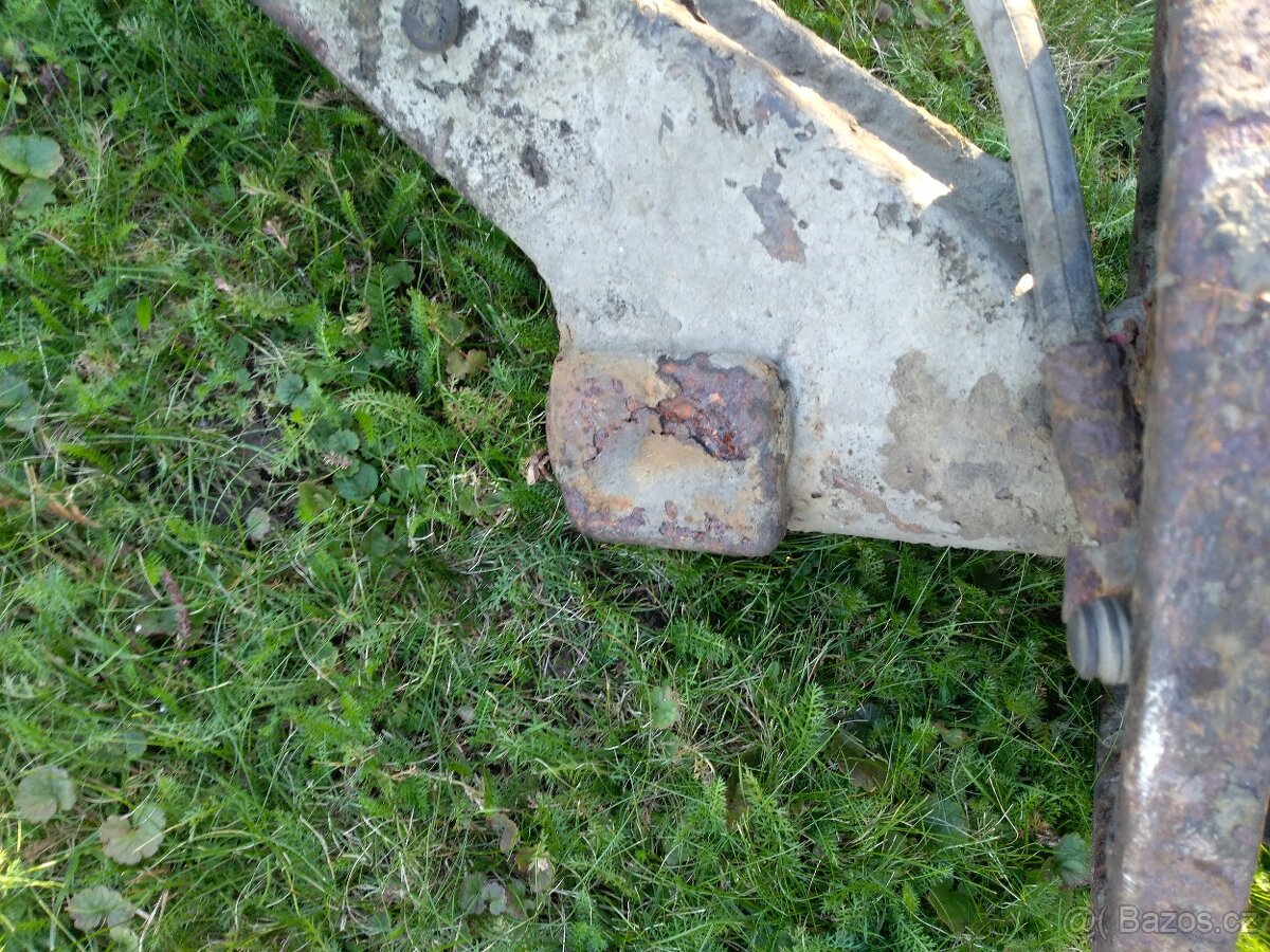 Zadní rameno Škoda Garde - 3