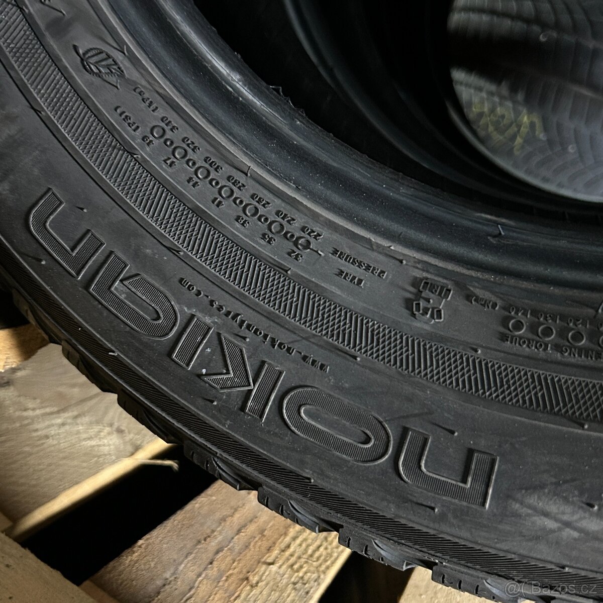 Zimní pneu 225/65 R17 106H XL Nokian 5,5-6mm - 3