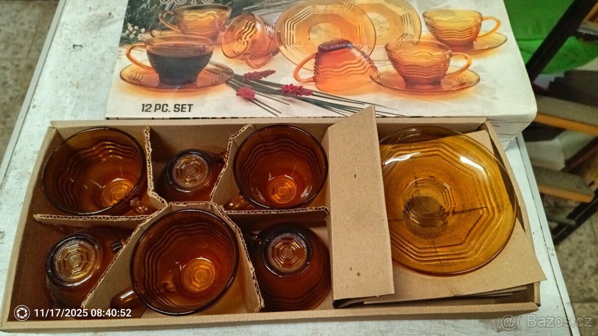 Hrnky s podšálky - 3