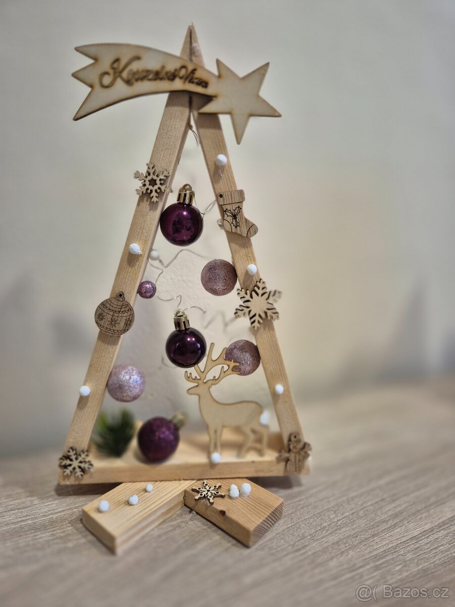 Svítící dřevěné vánoční stromečky - 3