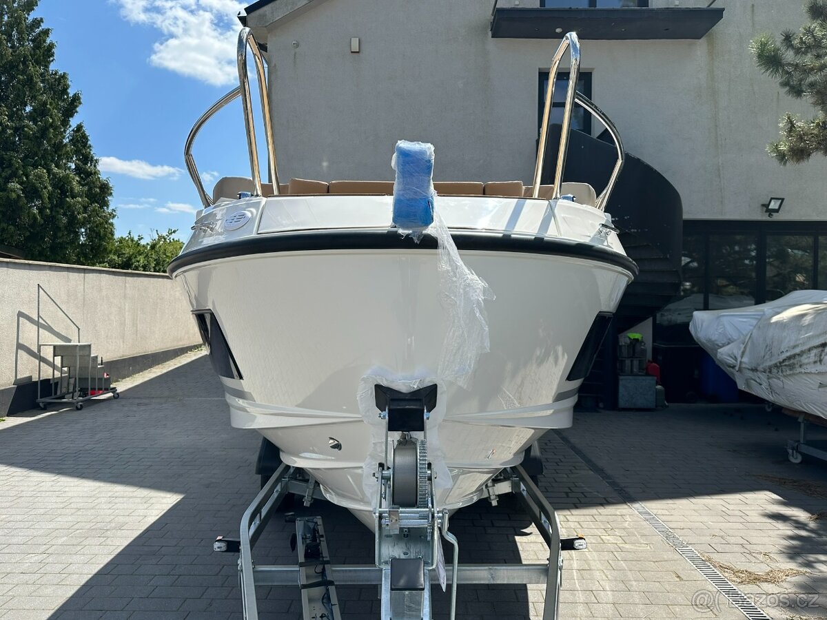 QUICKSILVER Activ 755 CRUISER + MERCURY F 250 V8 EFI EXLPT D - 3