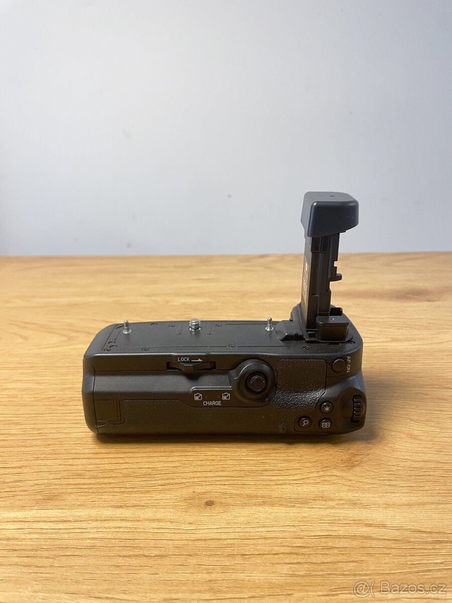 Bateriový grip pro Canon R5 / R5C / R6 / R6 II - 3