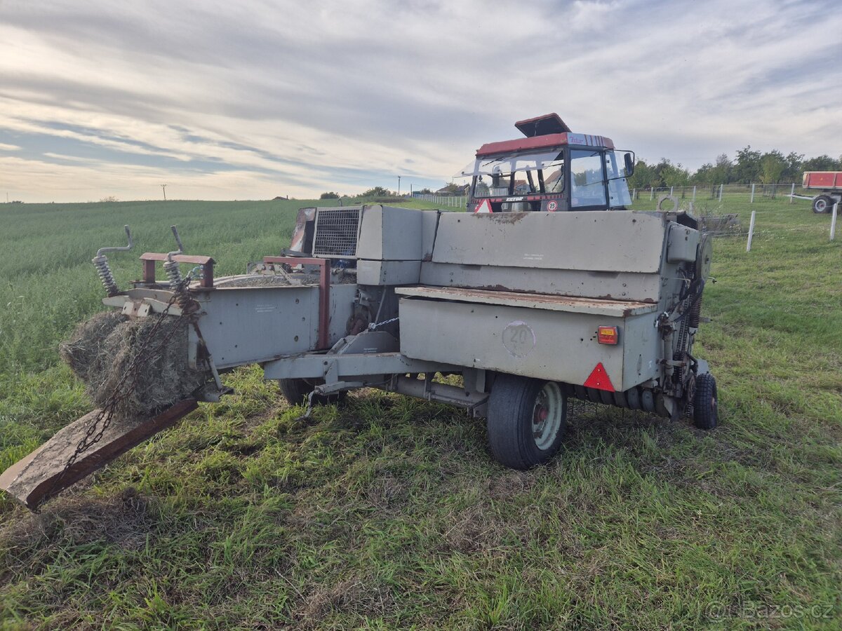 Balíkovač, lis na malé balíky Fortschritt K 454 - 3
