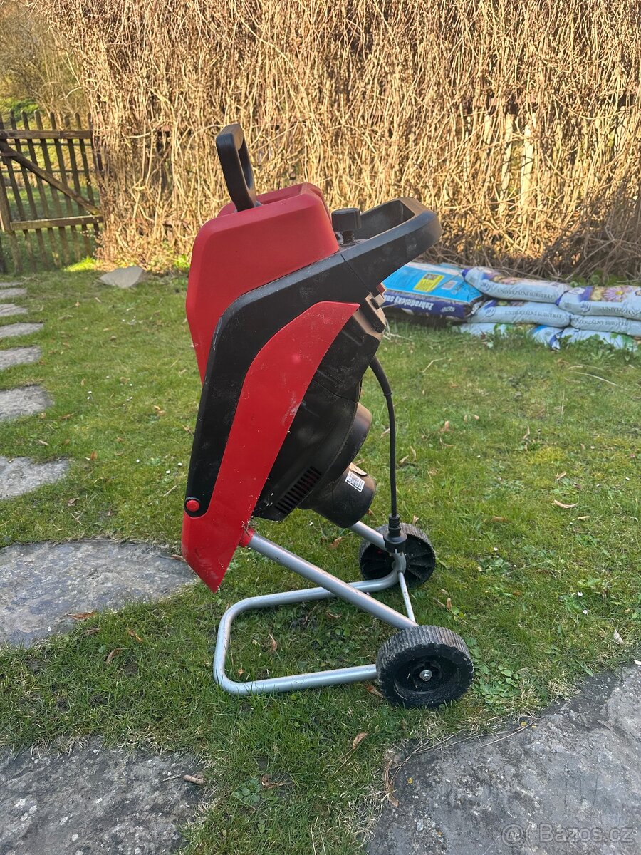 Věnuji štěpkovač - 3