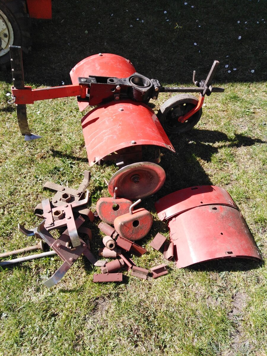 vari honda s příslušenstvím - 3
