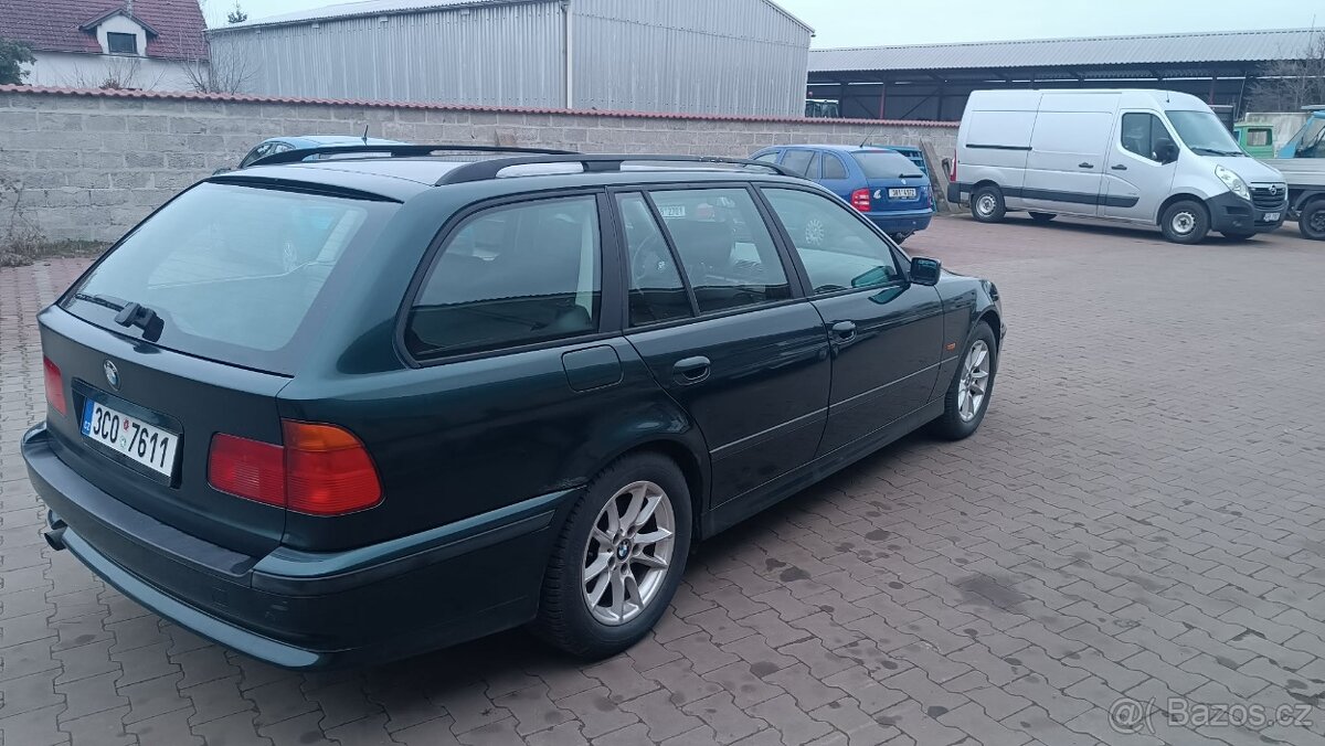 BMW E39 523i - 3