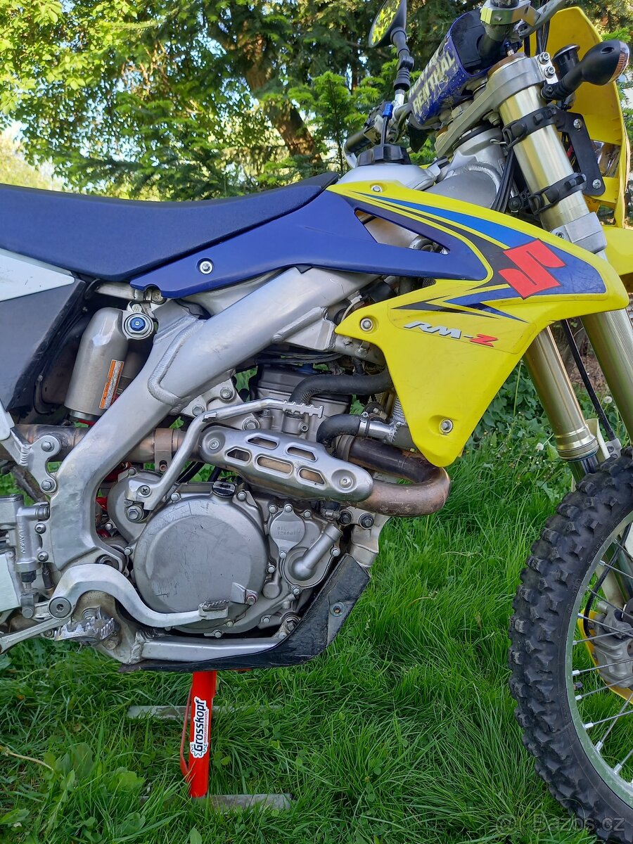 Suzuki RM-Z 450 enduro (Valenti Racing NE RMX)