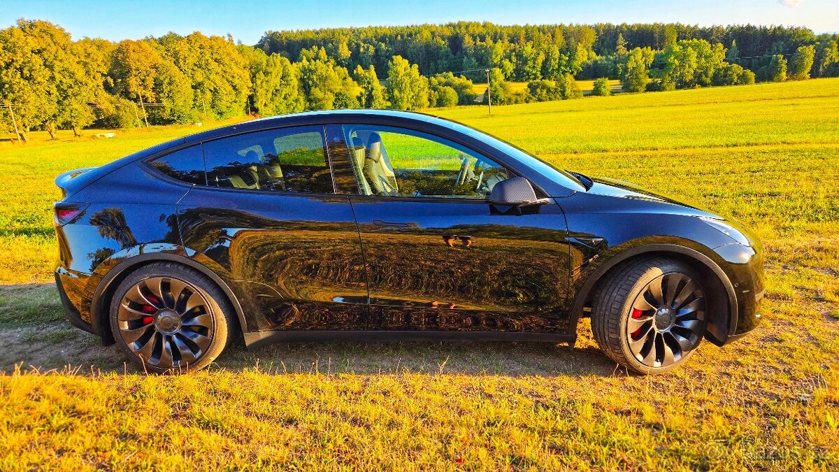 Tesla model Y Performance, FSD, výroba Berlín - 3