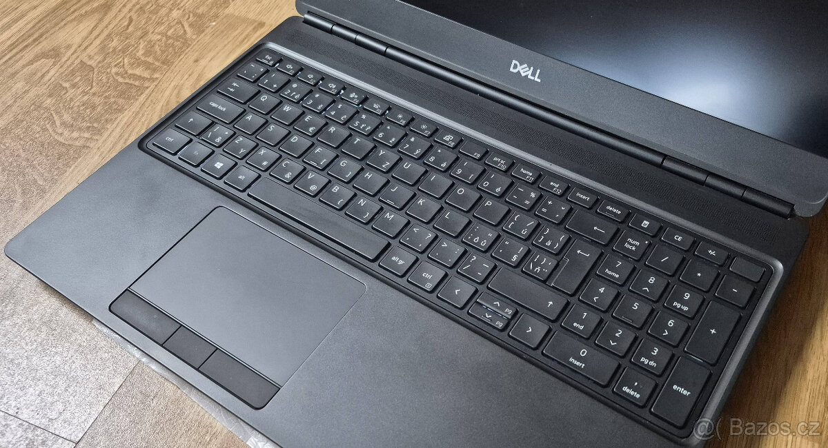 Dell Precision 7550 i7-10875H/32GB/1TB/RTX3000 - 3