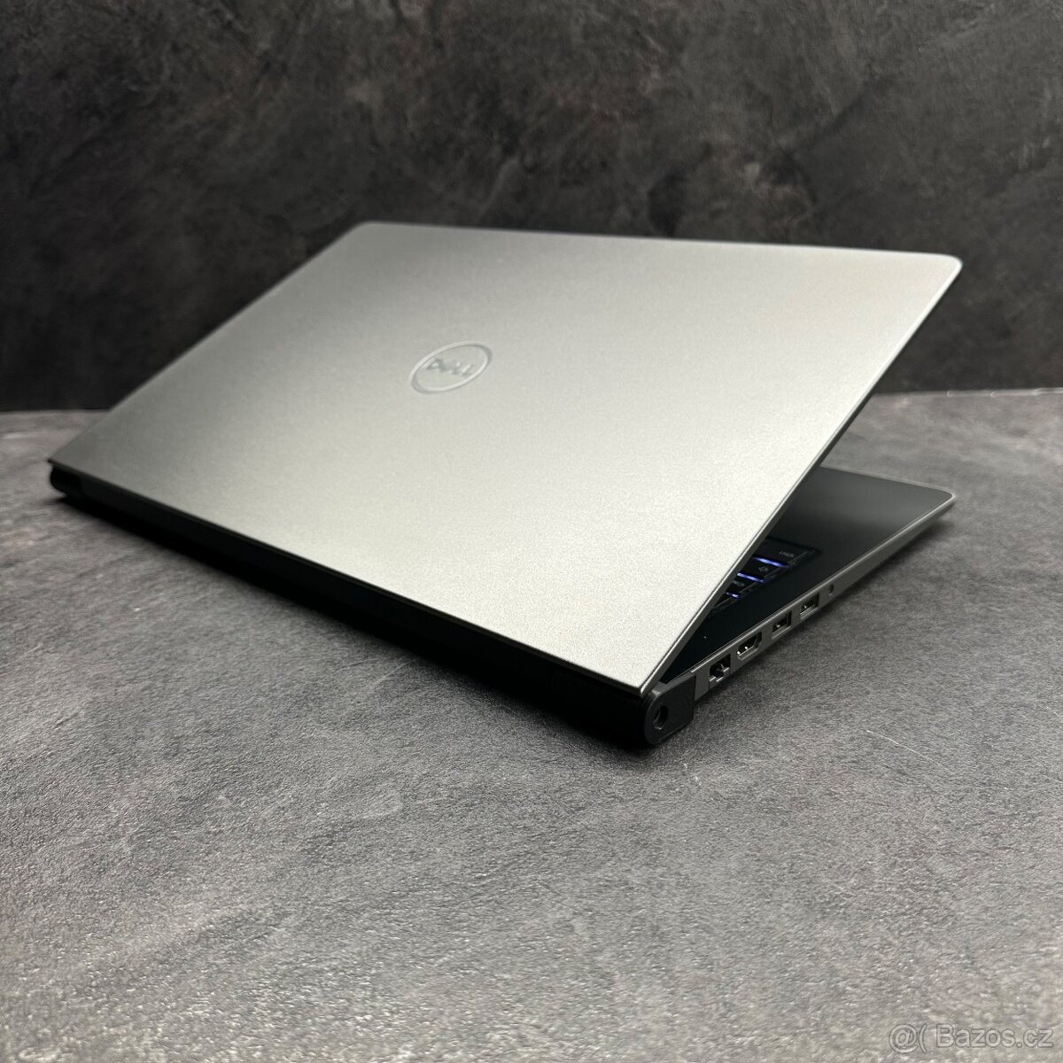 Dell Vostro (8GB | i5 | SSD 256GB) - 3