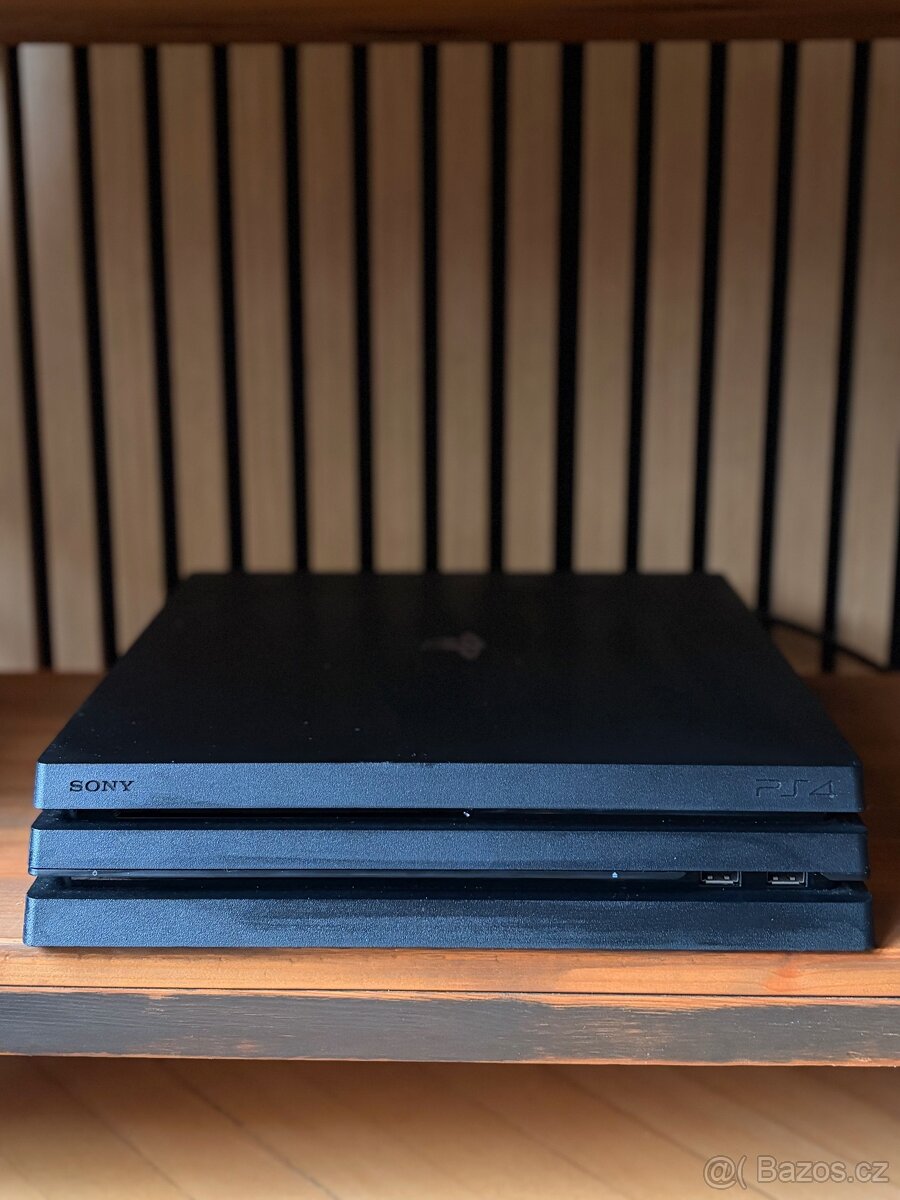 Sony PlaySation 4 Pro - PS4 Pro 1TB - 3