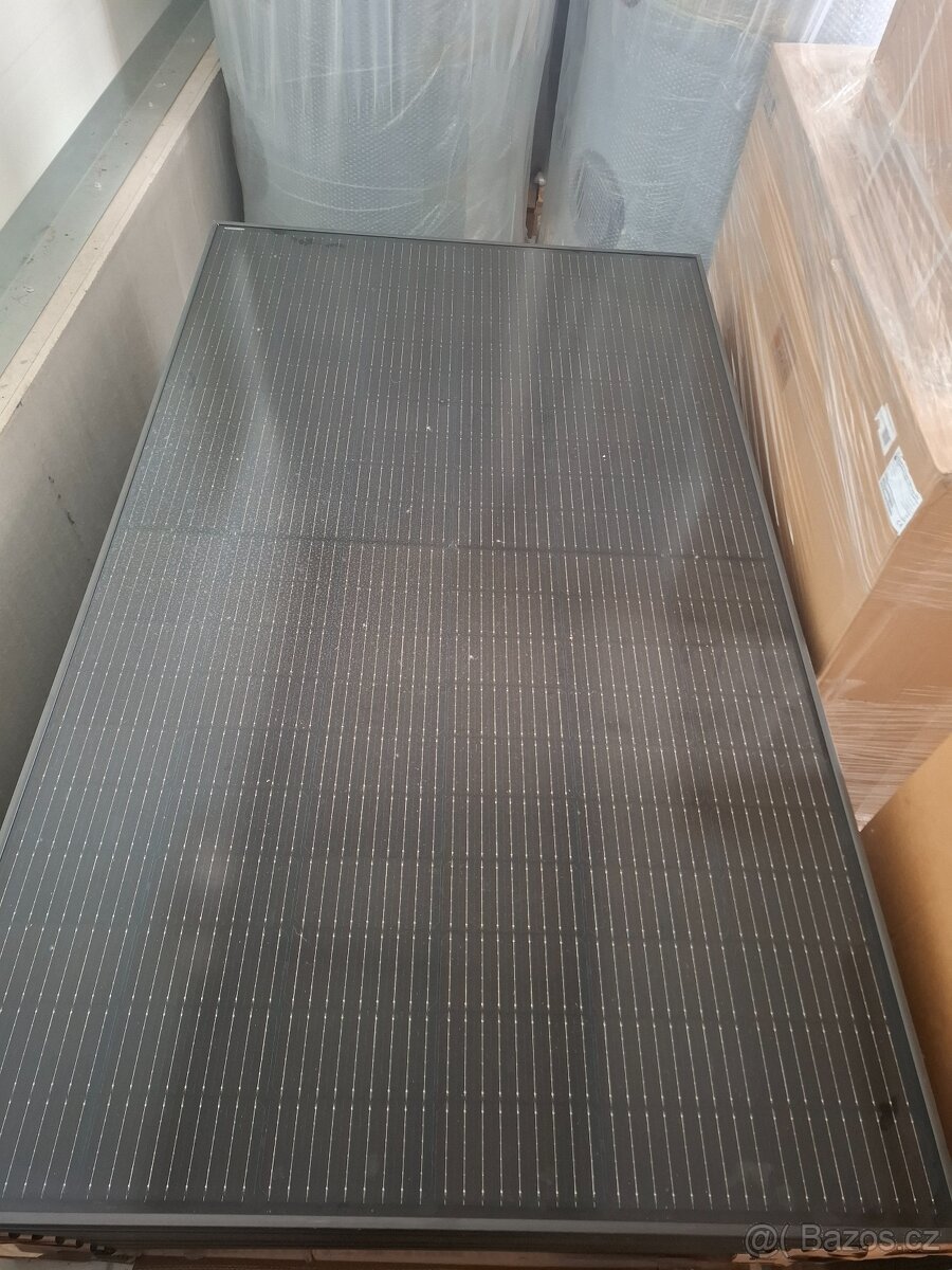 Solární panely Suntech Full Black 360 W - 3