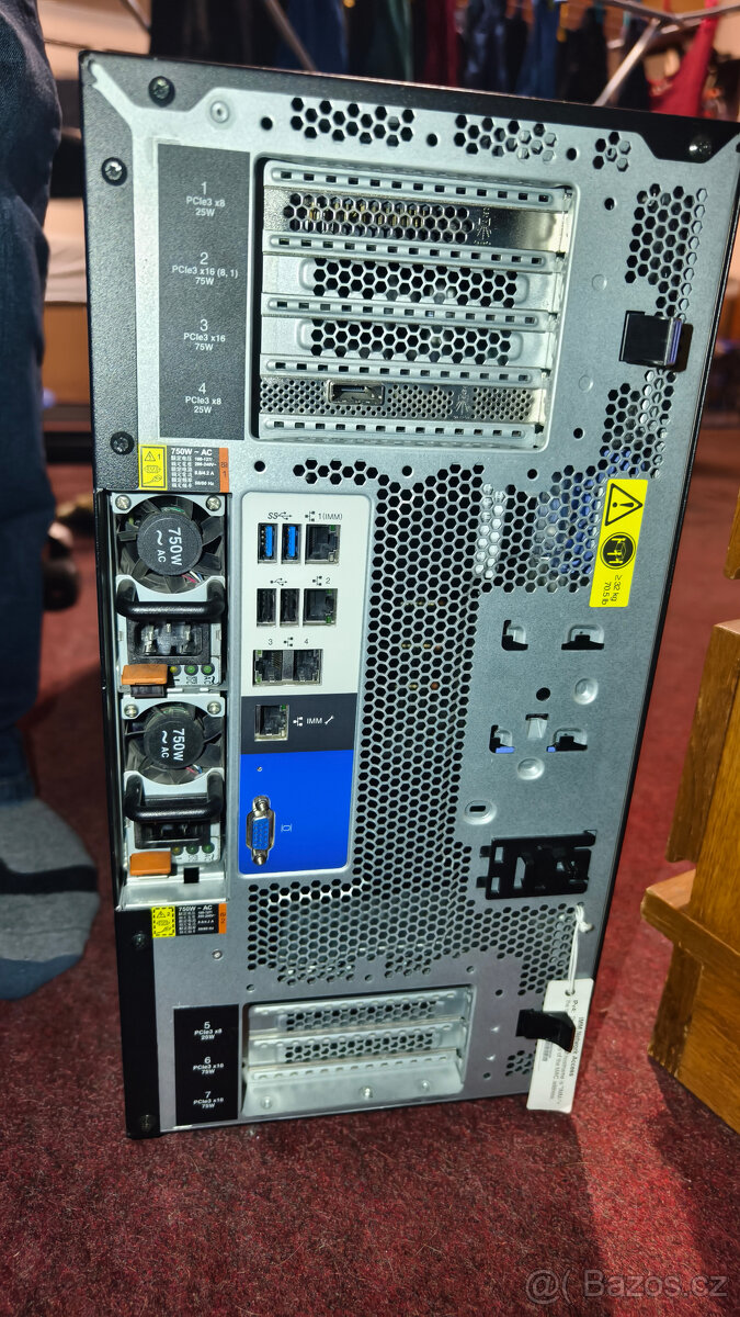Server Lenovo x3500 M5, 64GB DDR4, 20TB SAS raid - 3