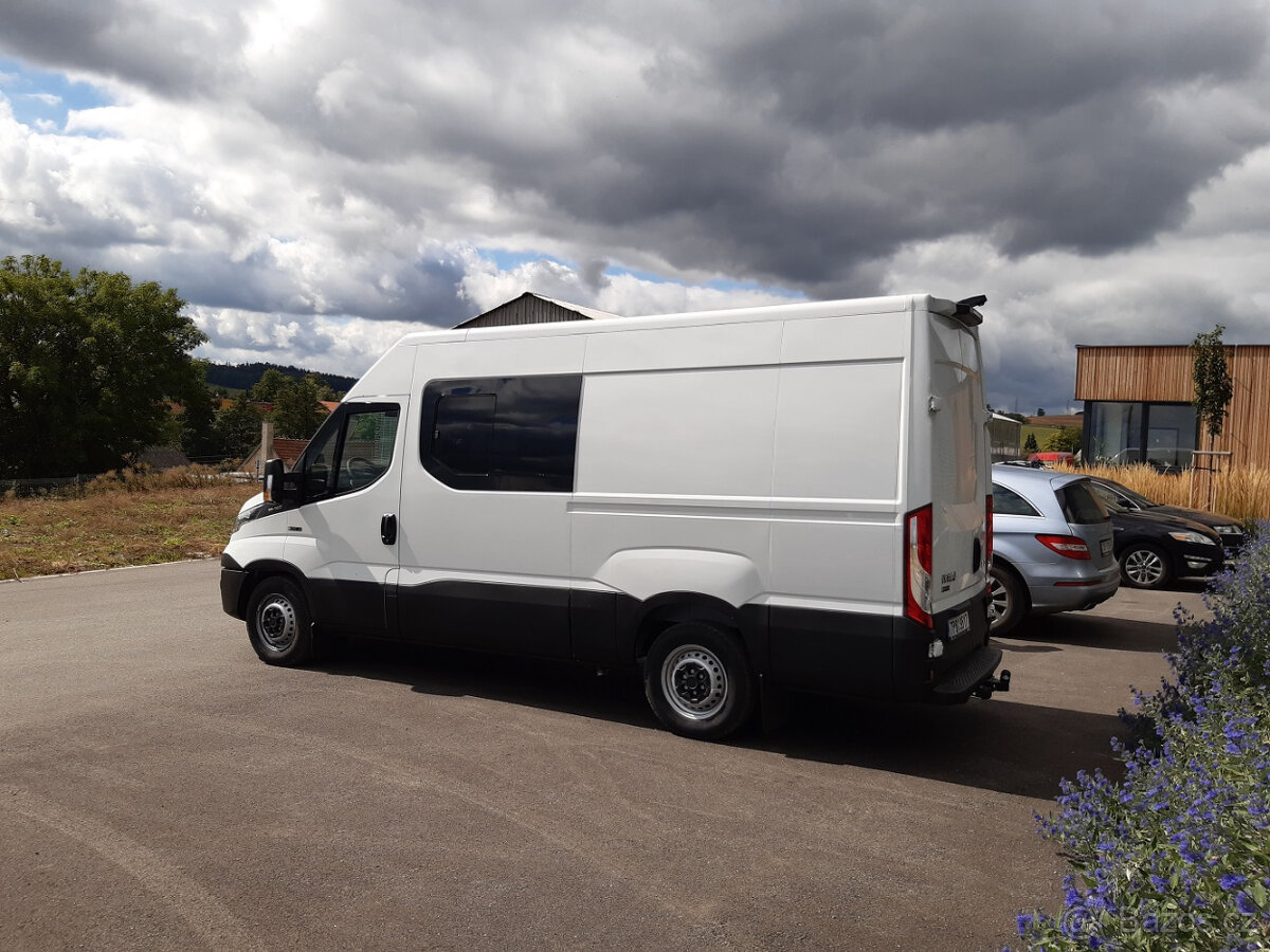 IVECO DAILY 35S18 V vestavba sedačky - 3