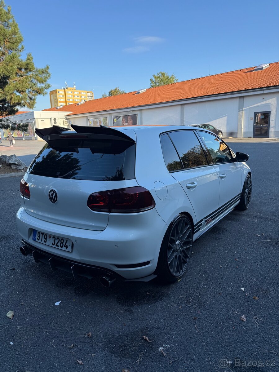 Golf VI 6 GTI Adidas edition - 3